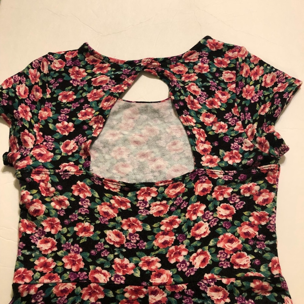 Dress - Picture 3 of 5